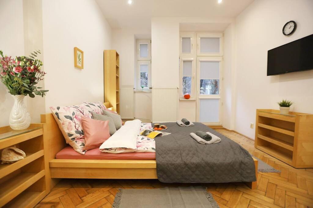 Batorego Cosy Apartment 2 Krakow Exterior photo